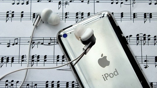 Apple rozpoznává hudbu
